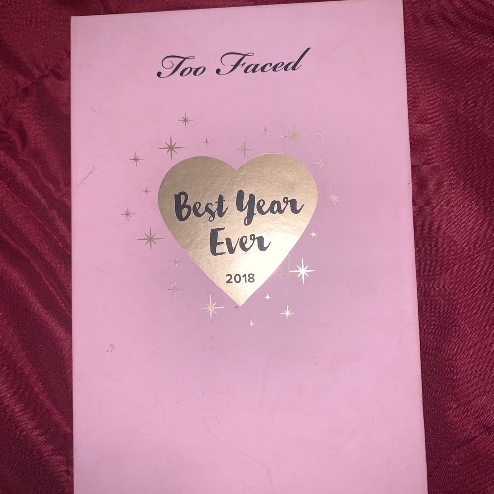 Too Faced Best year Ever 2018